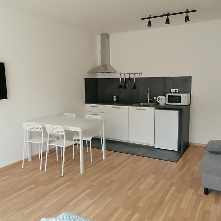 Brand New Studio Apartment #31 In Brand New Building With Free Parking In The Center Praga Zewnętrze zdjęcie