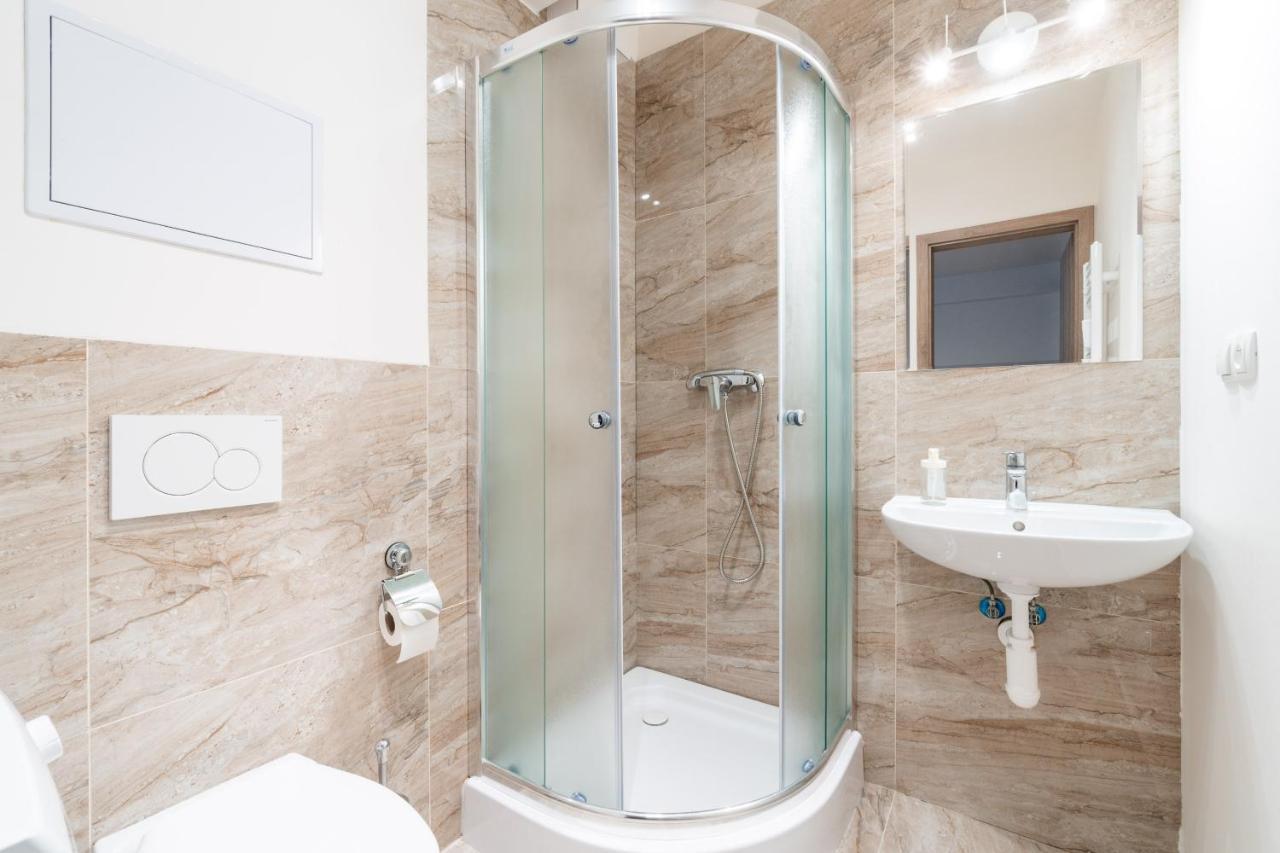 Brand New Studio Apartment #31 In Brand New Building With Free Parking In The Center Praga Zewnętrze zdjęcie
