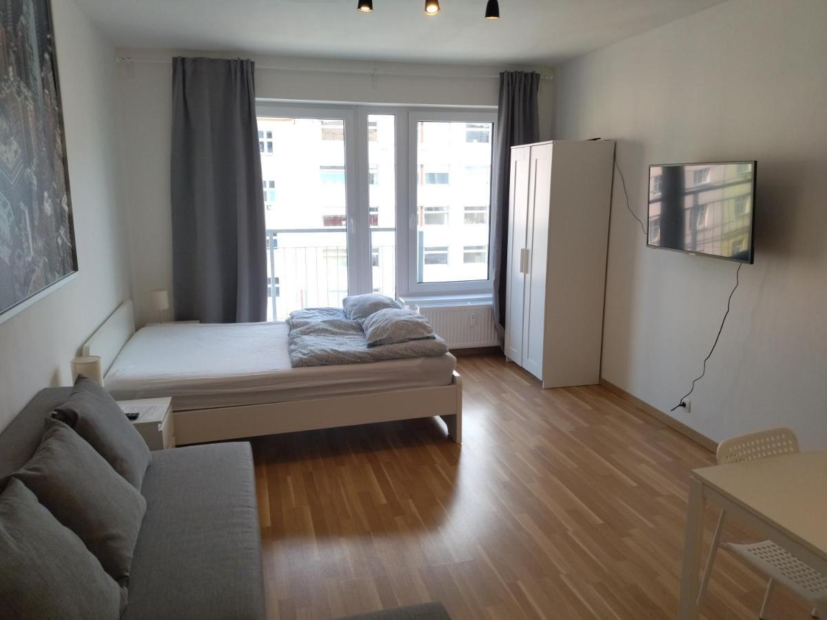 Brand New Studio Apartment #31 In Brand New Building With Free Parking In The Center Praga Zewnętrze zdjęcie